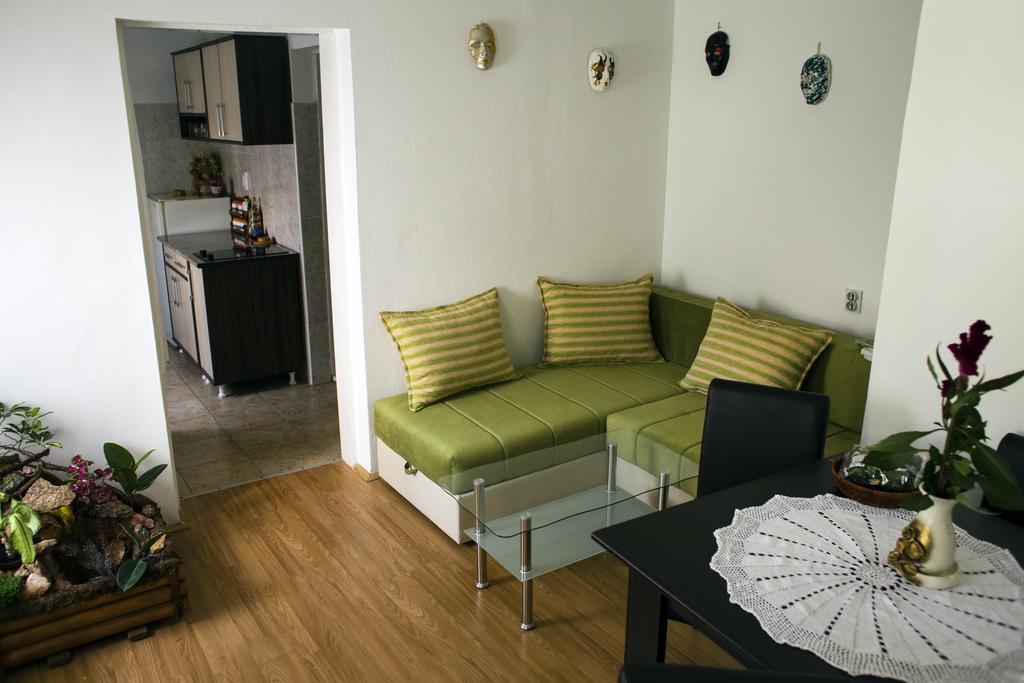 Green Apartment Novi Sad Exterior photo