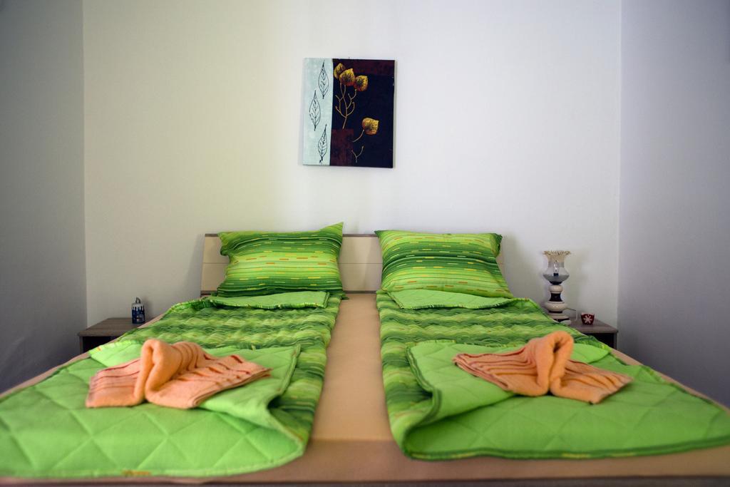 Green Apartment Novi Sad Exterior photo