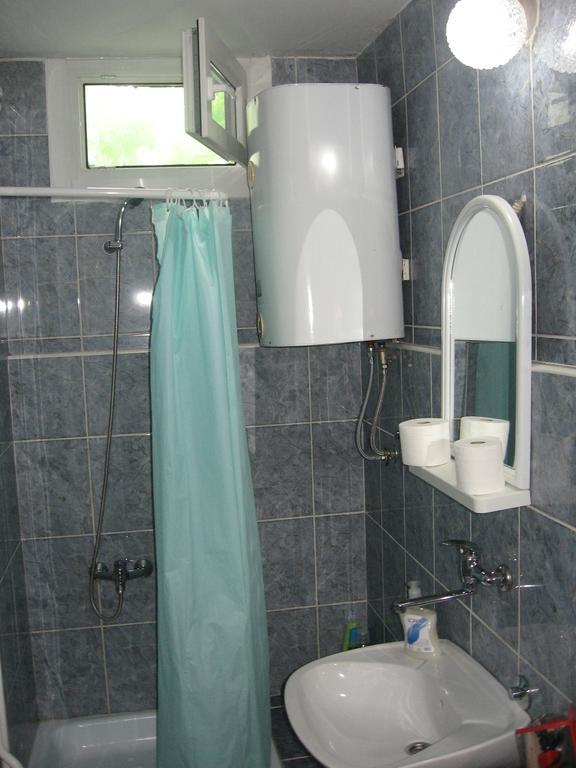 Green Apartment Novi Sad Exterior photo